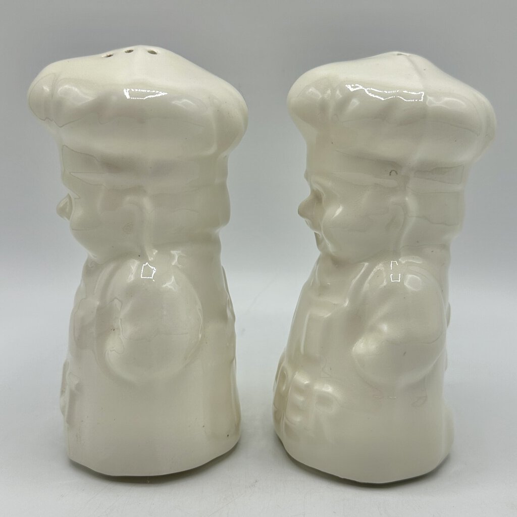 Vintage Knobler Cook/Chef Large Salt and Pepper Shaker Set