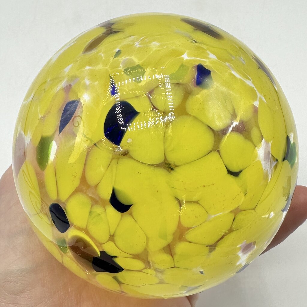 Studio Art Glass Handblown Yellow Speckled 4” Hanging Ornament, Witch Ball, Orb, Sphere w/Stand /cb