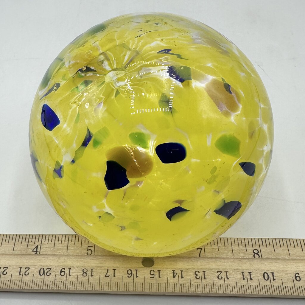 Studio Art Glass Handblown Yellow Speckled 4” Hanging Ornament, Witch Ball, Orb, Sphere w/Stand /cb
