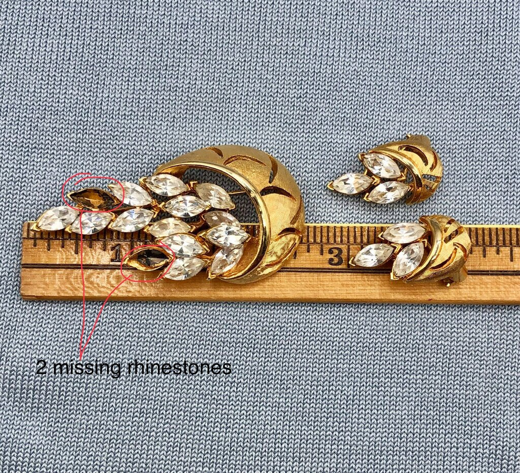 Vintage 8pc Lot of Clip Earrings & Brooch /b