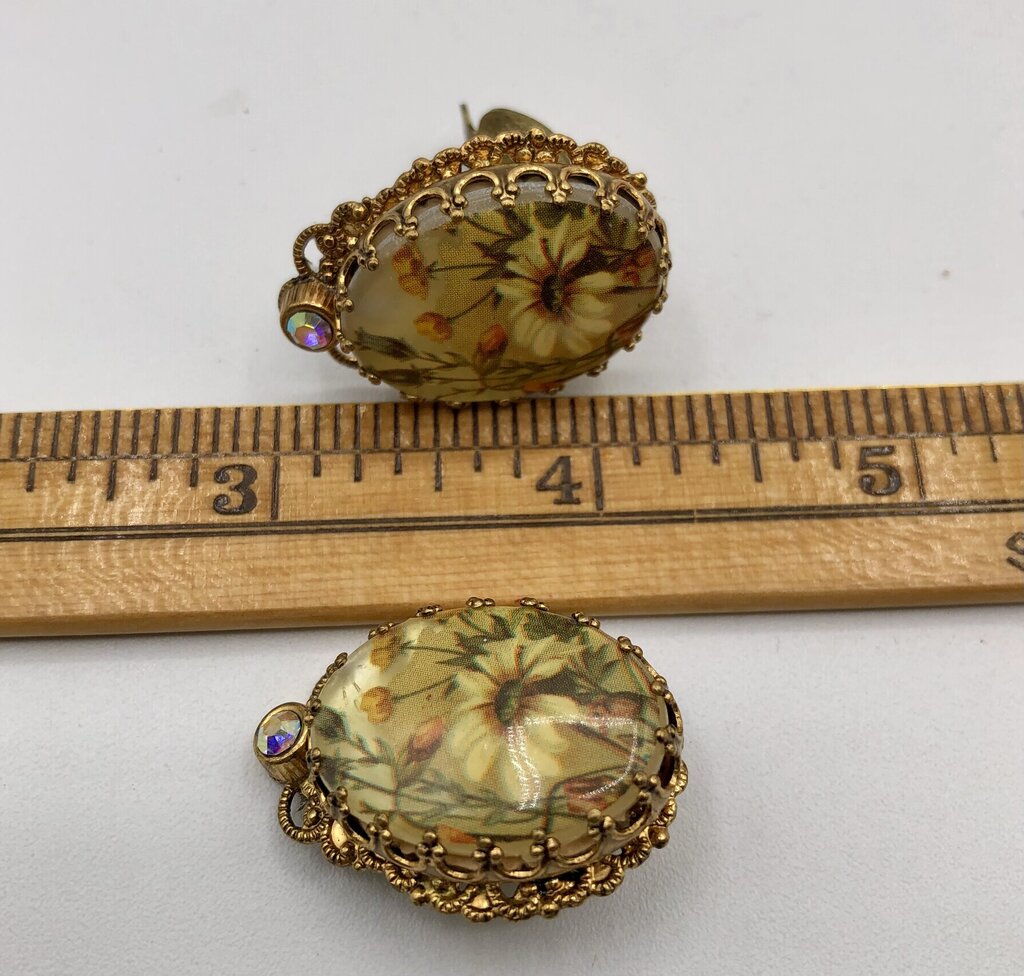 Vintage West Germanay Floral & Filigree Clip Earrings /b
