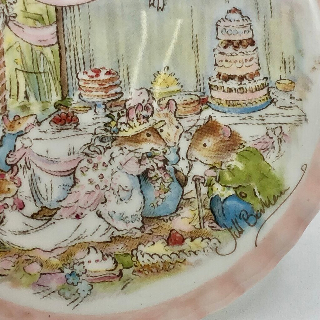 Royal Doulton Brambly Hedge “The Birthday” Trinket Box /b