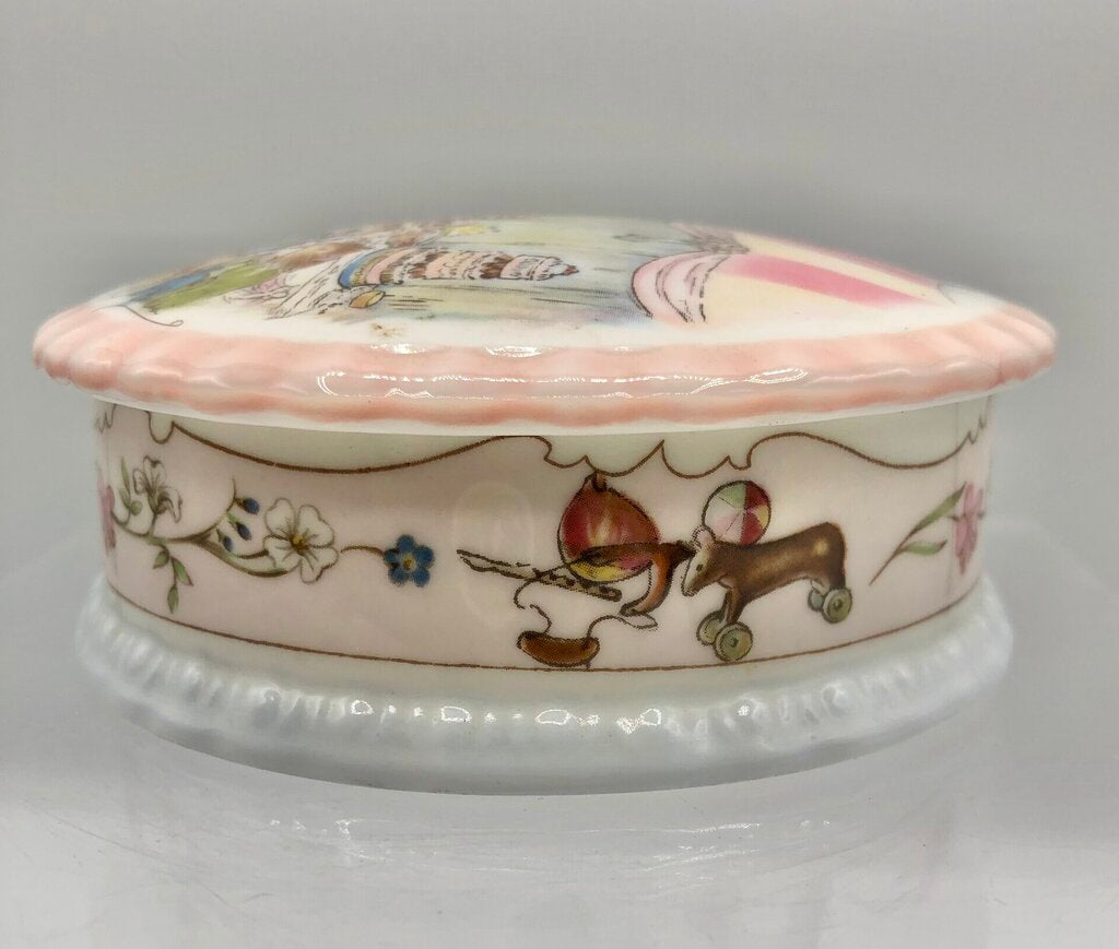 Royal Doulton Brambly Hedge “The Birthday” Trinket Box /b