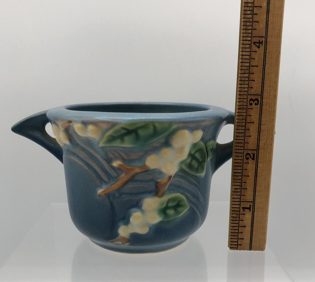 Roseville Pottery 1947 Snowberry Open Sugar Bowl /b