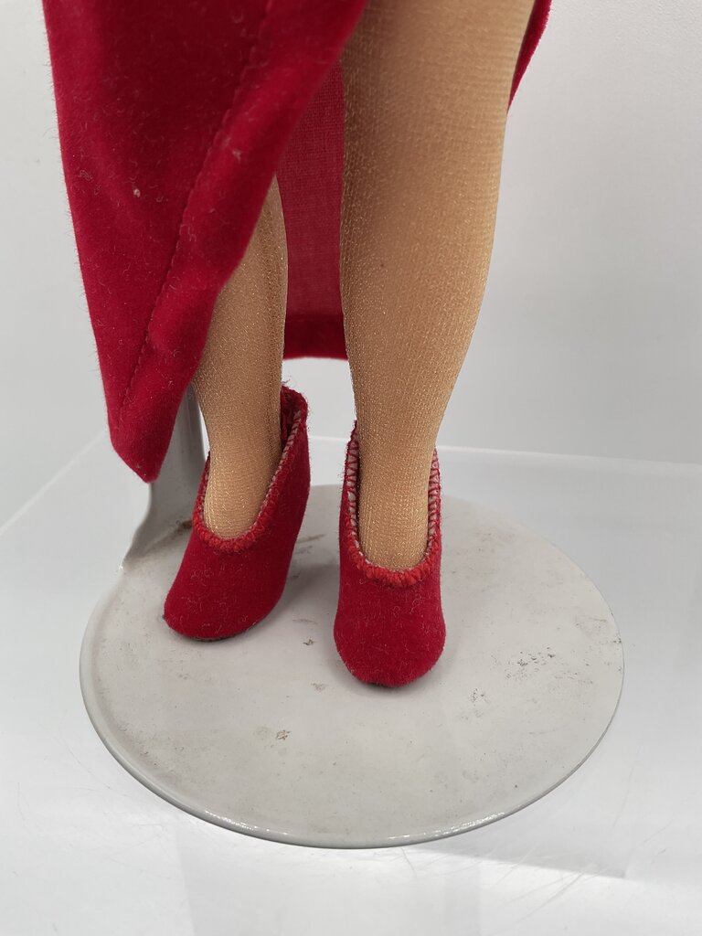 Vintage Madame Alexander Betty Boop Hollywood Collection 9 1/2” Doll /s