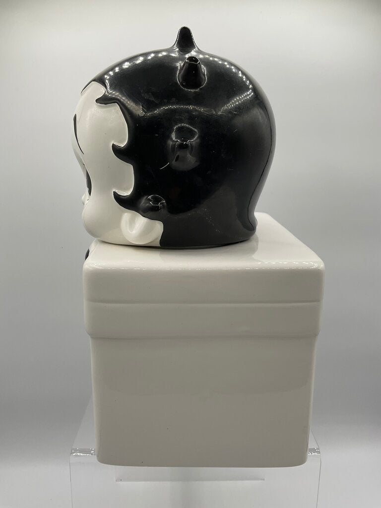 Benjamin & Medwin 1995 Betty Boop Black and White Cookie Jar /s