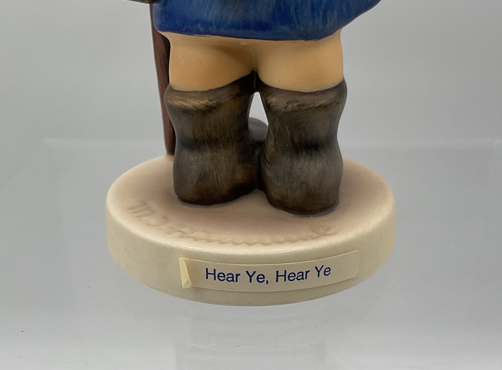 Lot of 2 Hummel Figurines (TMK6) “Hear Ye, Hear Ye” & “Little Fiddler” Figurines (No Boxes) /s