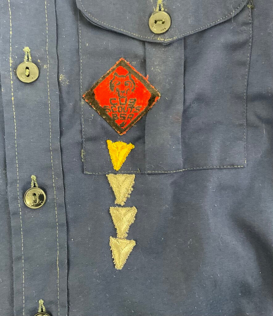 Vintage Boy Scout of America Cub Scout Official Uniform Long Sleeve Shirt & 5 Bandanas - Camp Pendalouan, Michigan /s