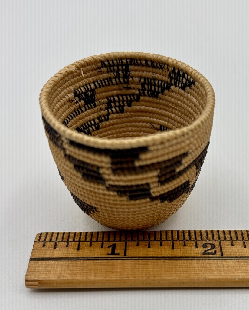 Miniature (1.5”) Tutsi Rwanda Basket /j