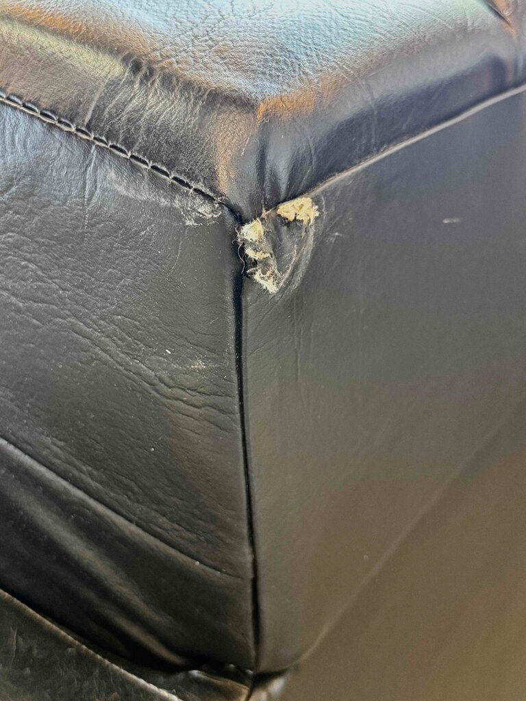 Black Leather Tufted Pull-Out Couch (HAS DAMAGE)