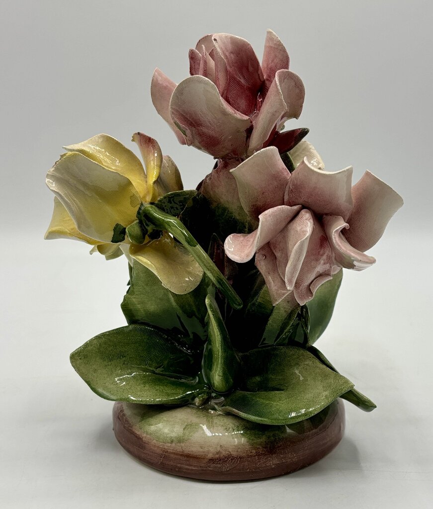 Capodimonte Flower Bouquet Roses /j