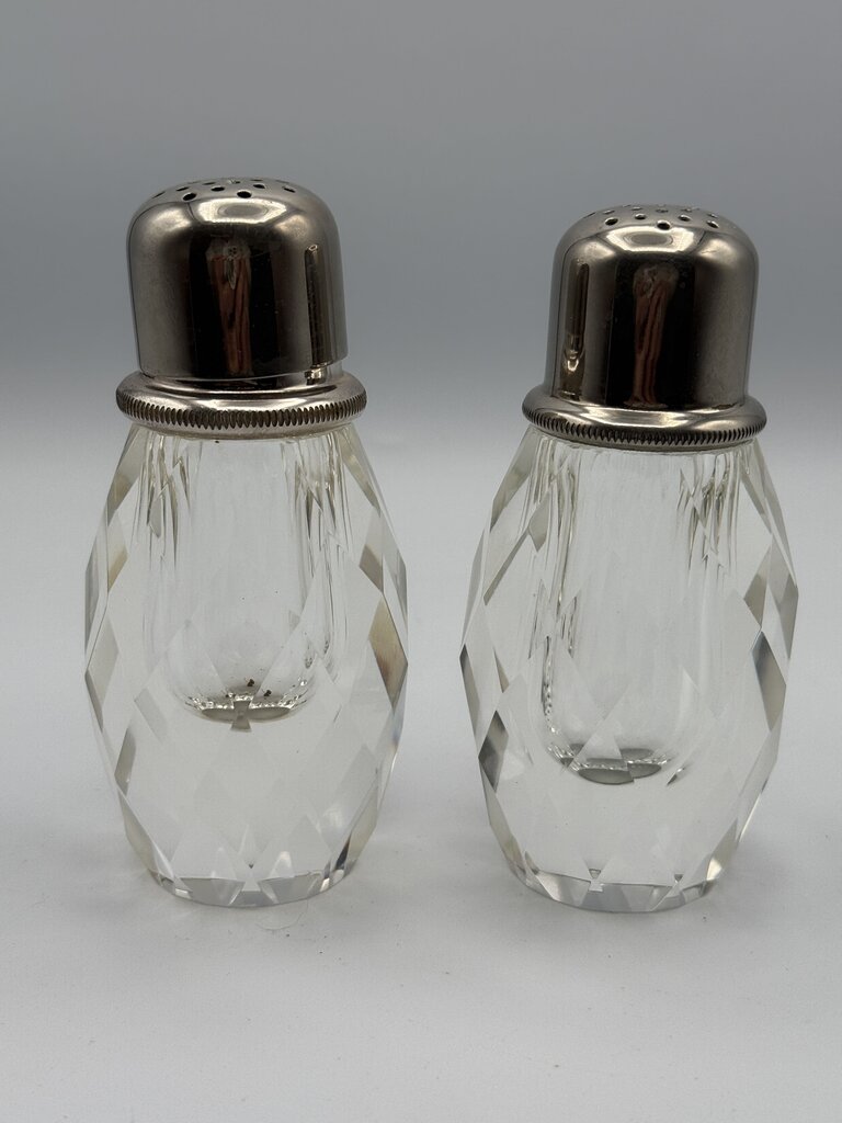 Post House Heavy Lead Crystal Salt and Pepper Shakers /roh