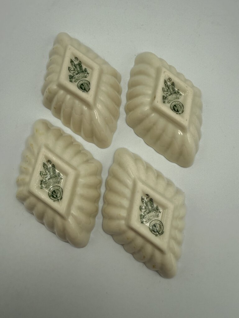 Belleek Ivory Salt Dip Cellar Green Mark set of 4 /ro