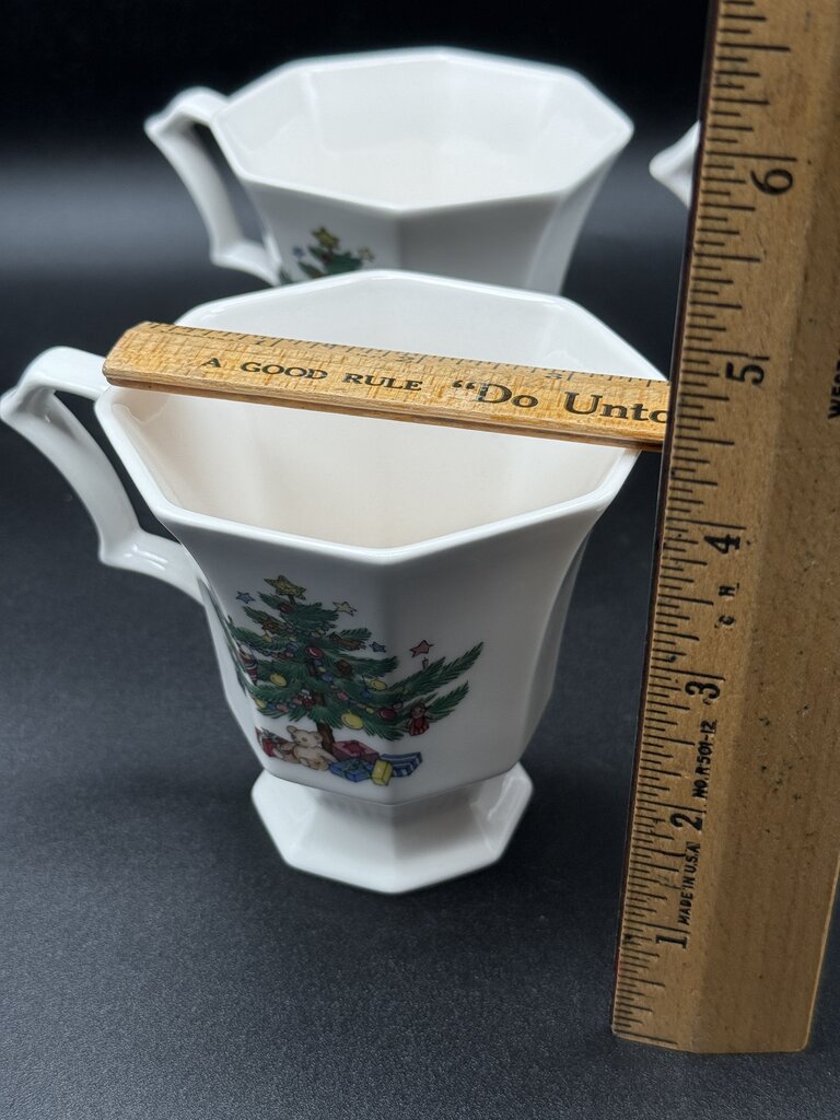 Set of 4 Nikko Christmastime Pedestal Coffee/Tea Mug Japan /roh