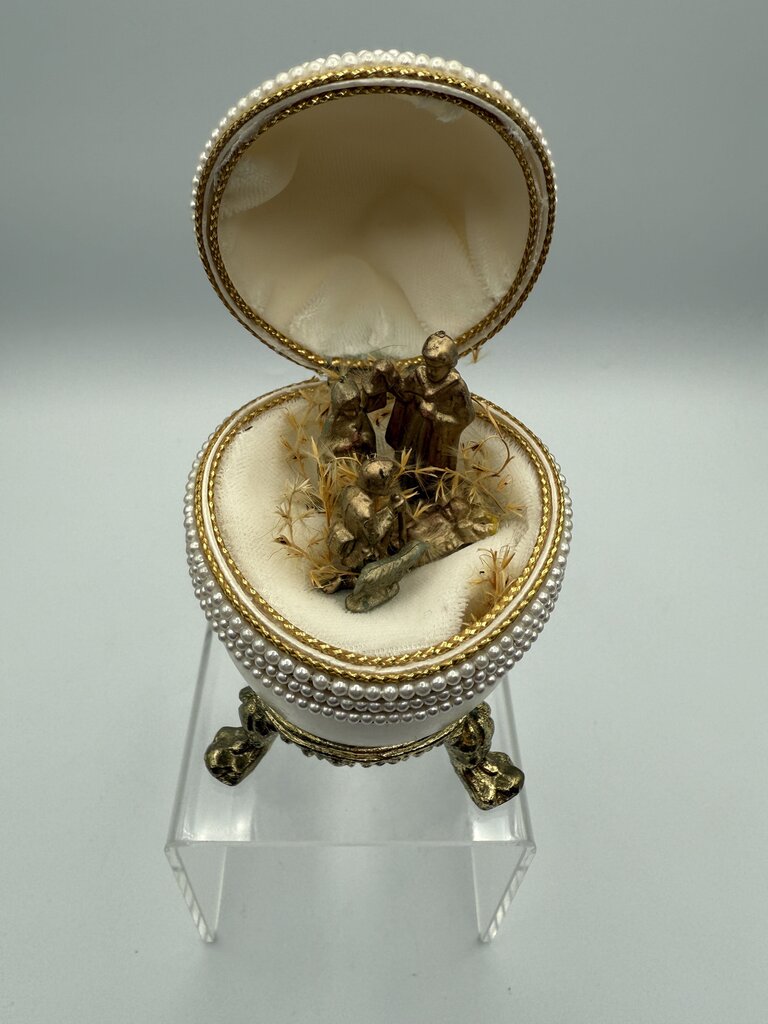 Vintage 2 Nativity Eggs Music Box Silent Night Christmas /ro
