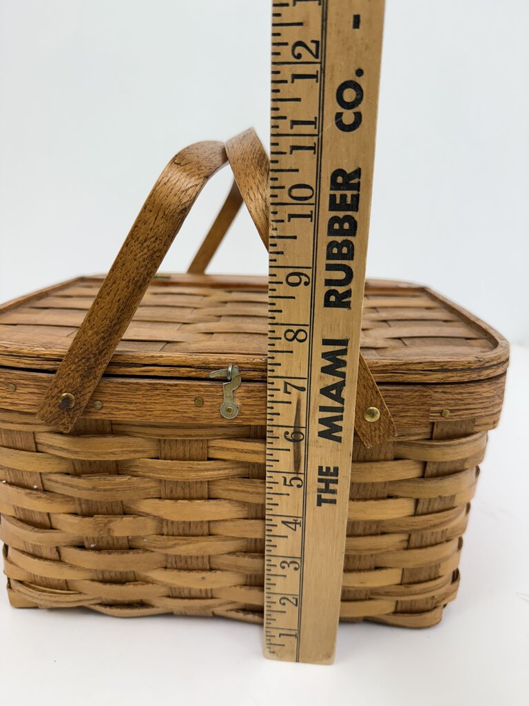 VTG Square HInged Pie Basket Double Handle /rw