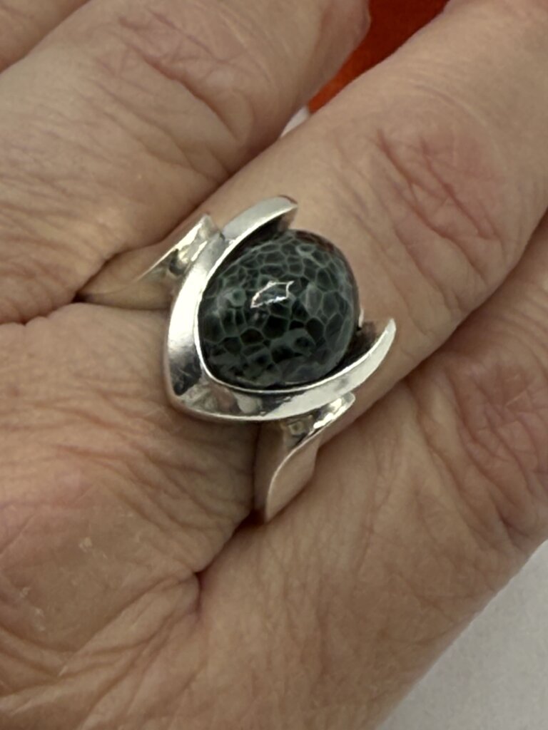 Sterling Silver Michigan Greenstone Cabochon Ring Size 9.25 /ro
