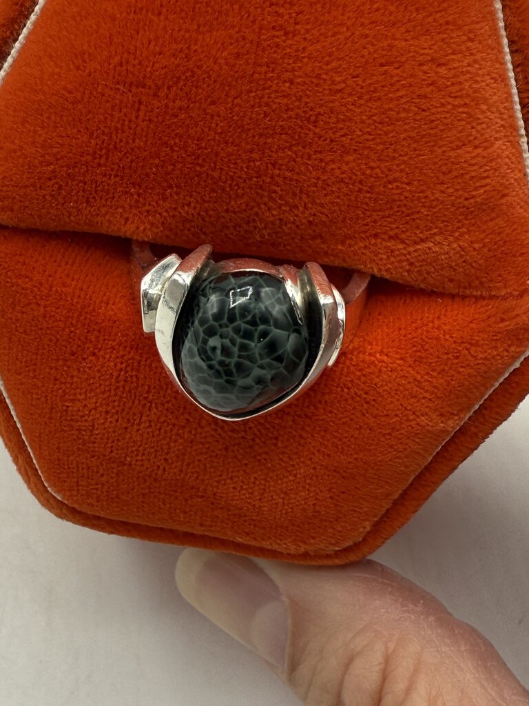 Sterling Silver Michigan Greenstone Cabochon Ring Size 9.25 /ro