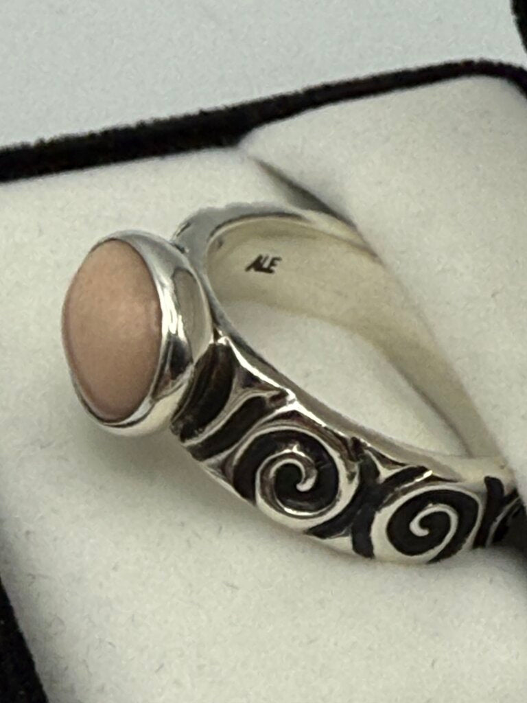 Scrolled Sterling Silver Pink Shell Cabochon Ring Size 9.5 /ro.