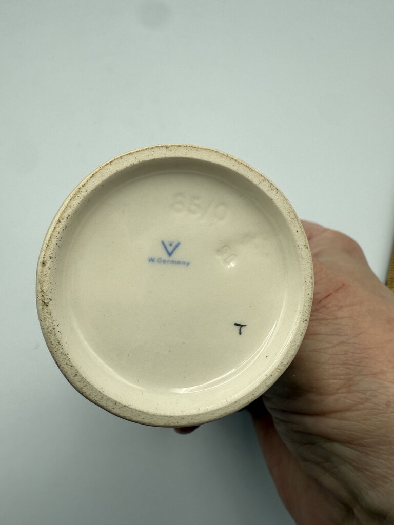 VTG Hummel Figurines “Let’s Sing” & “Serenade” V stamp /roh