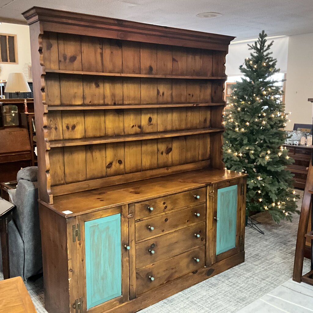 Farmhouse Styled Hutch
