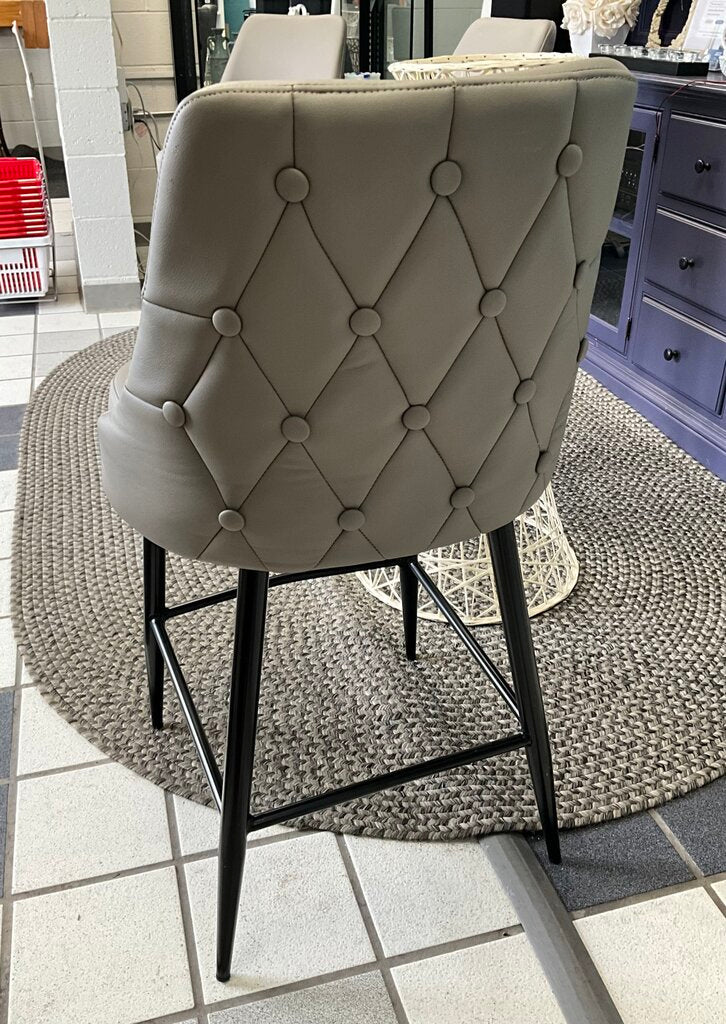 Tuffed Barstools Counter Height