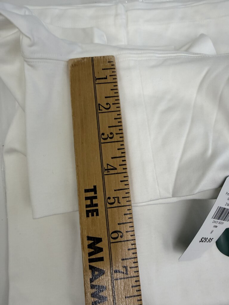 L.L. Bean Women’s Pima Turtleneck Misses Size M White new in bag /rb