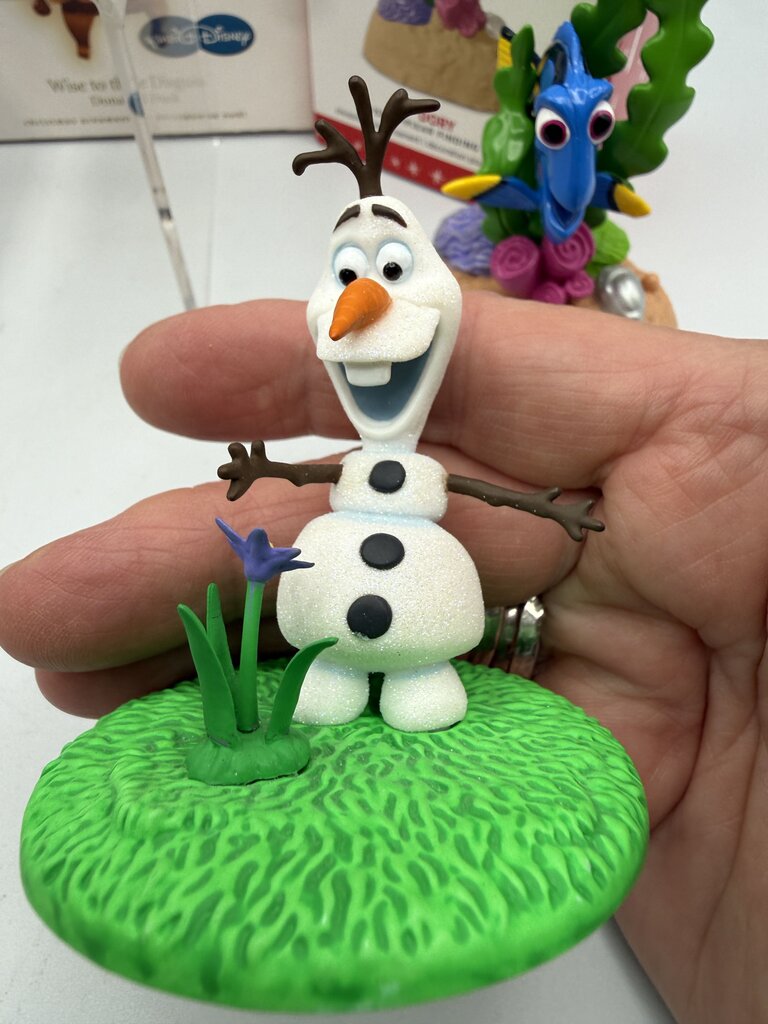 Lot of 5 Hallmark Keepsake Disney Christmas Tree Ornaments /rw