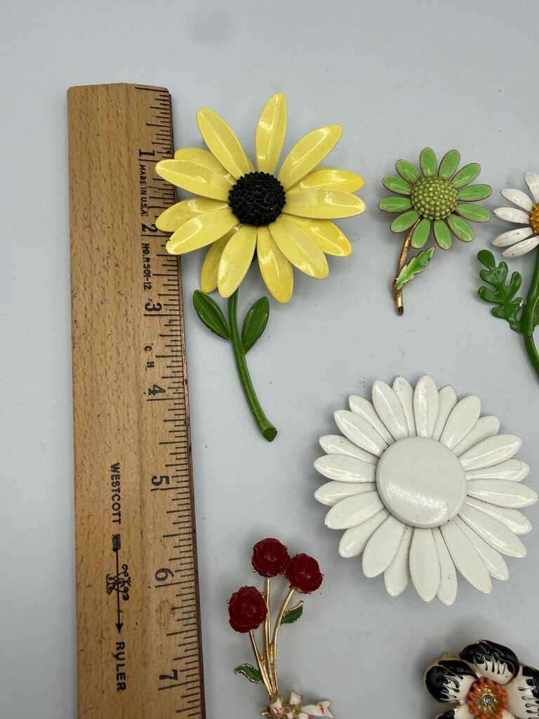 VTG Lot of 7 Enamel on Metal Floral Pins/Brooch /ro