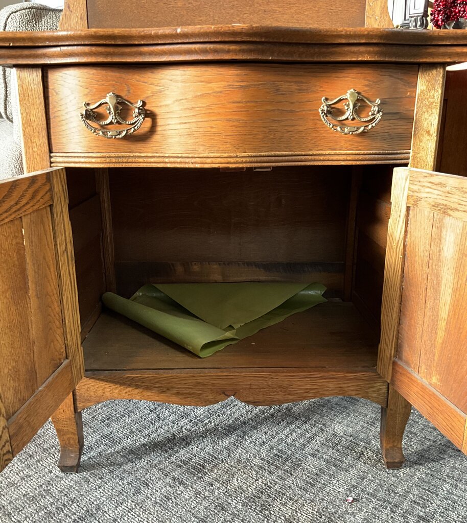 Quarter Sawn Oak Antique Wash Stand