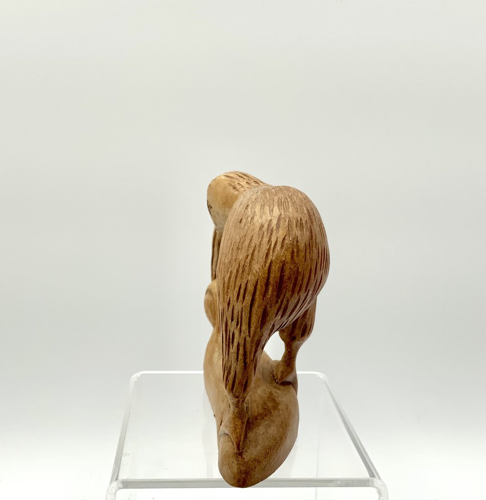 Vintage Hand Carved Grazing Kiwi Bird Sculpture /ah