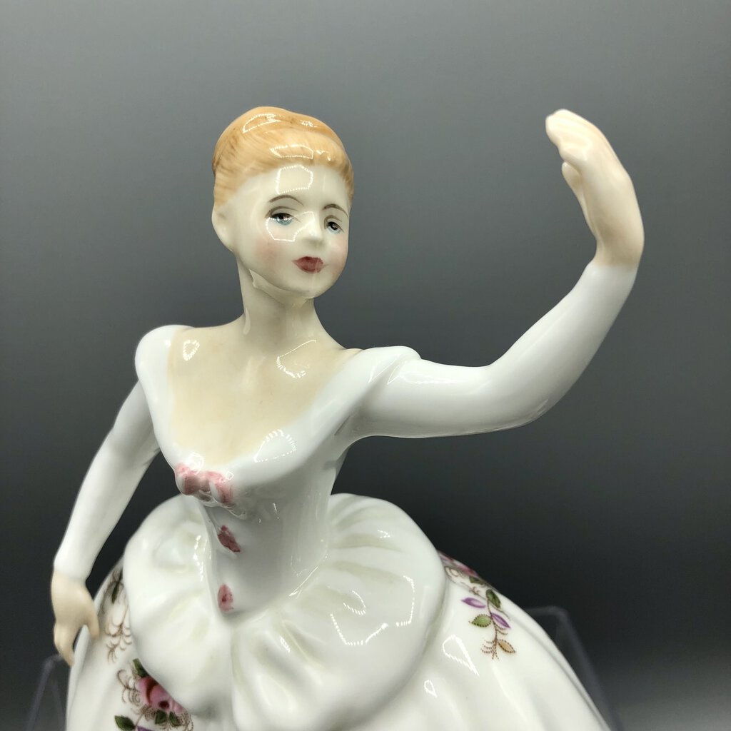 Royal Doulton Dancing Lady/ “Shirley” HN2702 Figurine /b