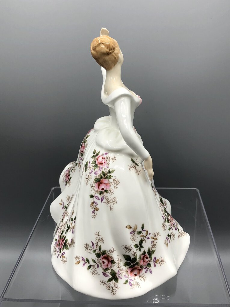 Royal Doulton Dancing Lady/ “Shirley” HN2702 Figurine /b