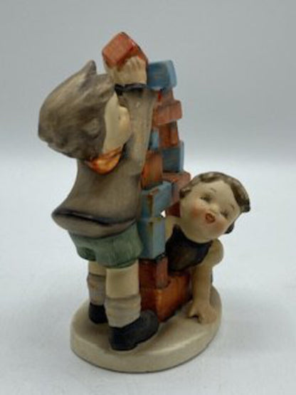 Napco “Builders” Figurine made in Japan Little Boy & Girl 4.5” /ro