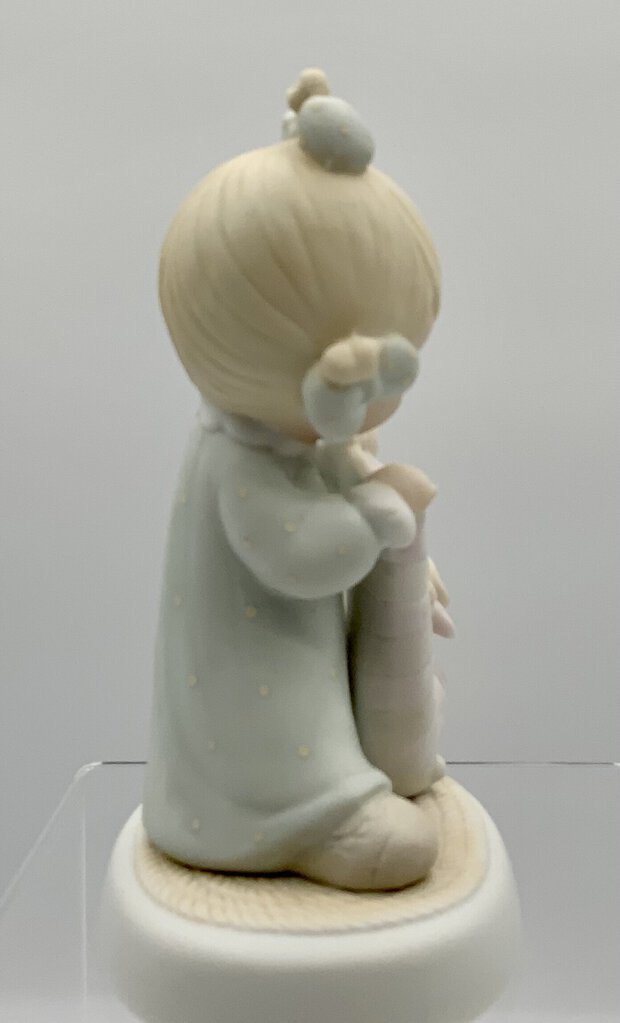 Jonathon & David Precious Moment “Christmas Joy From Head to Toe” figurine/ah