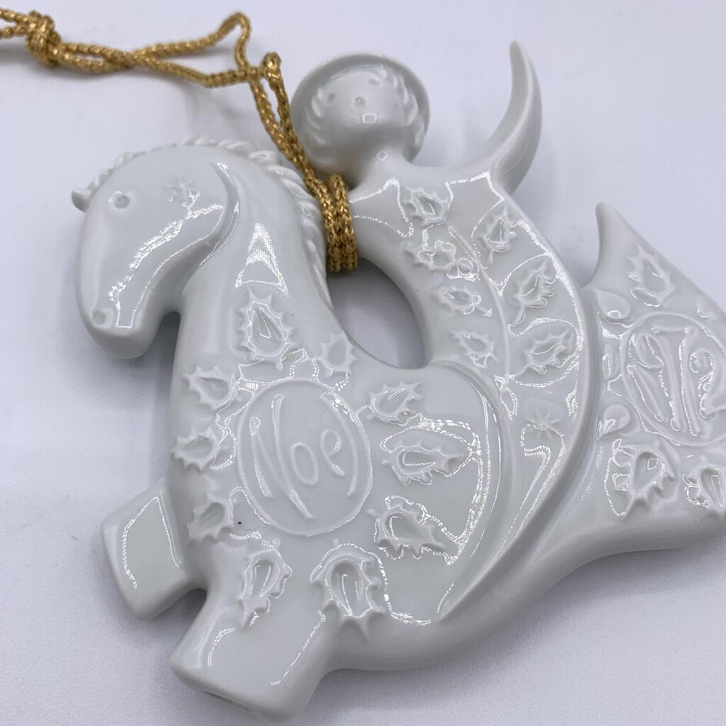 1972 HAVILAND Limoges France “Prancing Horse” Porcelain Christmas Ornament /hgo