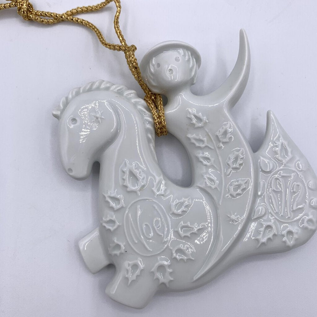 1972 HAVILAND Limoges France “Prancing Horse” Porcelain Christmas Ornament /hgo