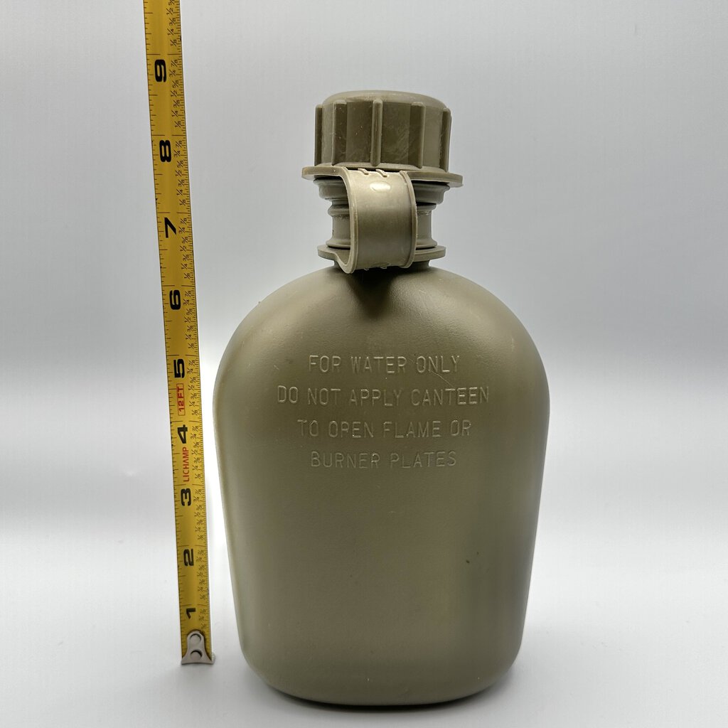 1966 US Military Vietnam Era M-1961 Abcon Olive Green Plastic Canteen /cb