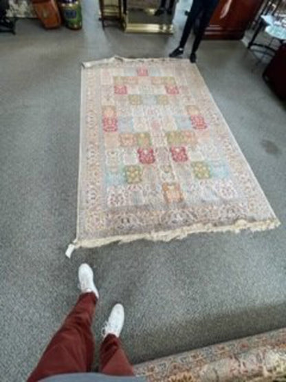 Herebe Rug