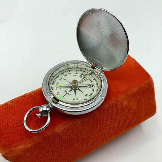 Vtg WFS Army-Type Watch Case Compass/ Japan /b