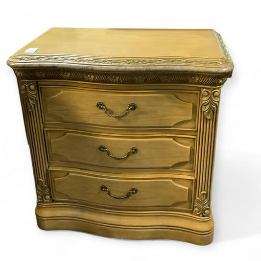 Villa Nova Nightstand