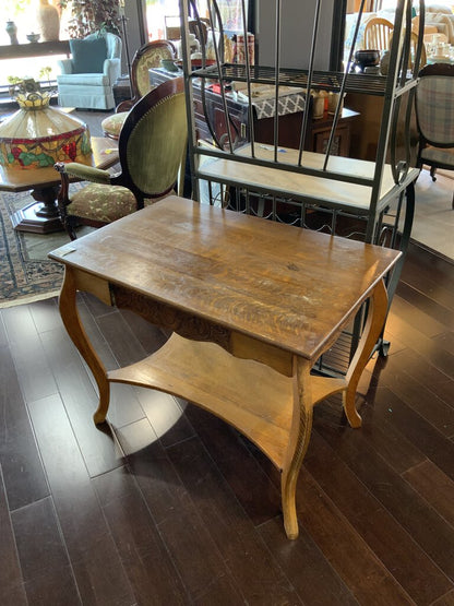 Mid 1800s Solid Oak Parlor Table