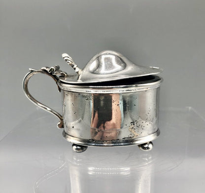 Antique Walker & Hall Birmingham Sterling Silver Mustard Pot w/ Cobalt Glass Insert /b