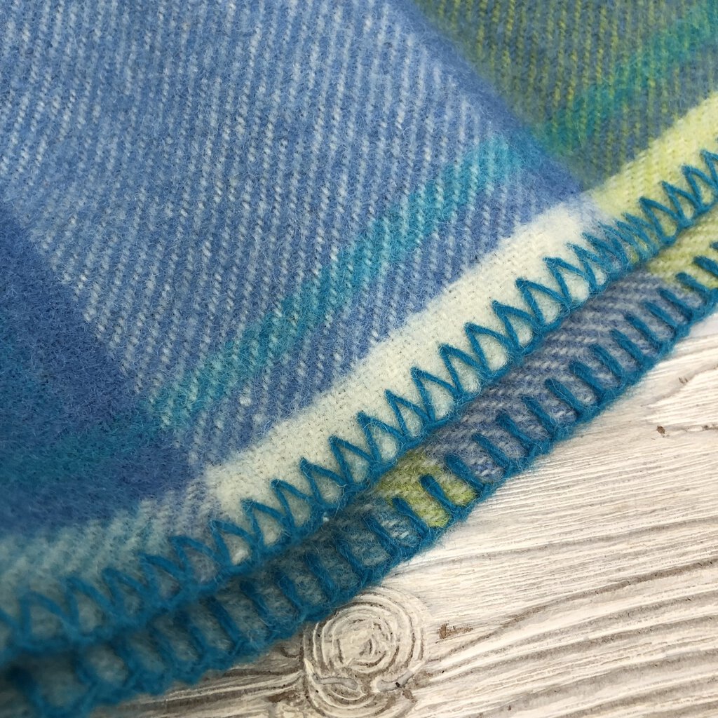 Cozy Blue & Green Plaid 100% Wool Blanket/ Double /b