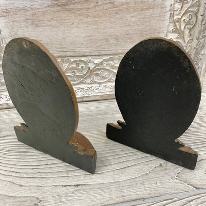 Antique Cast Iron Oval Flower Basket Medallions Bookends/Doorstops /cb