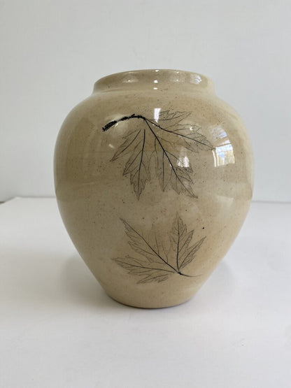 Nemadji Pottery Vase 8” Beige w/Etched Maple Leaves /rw