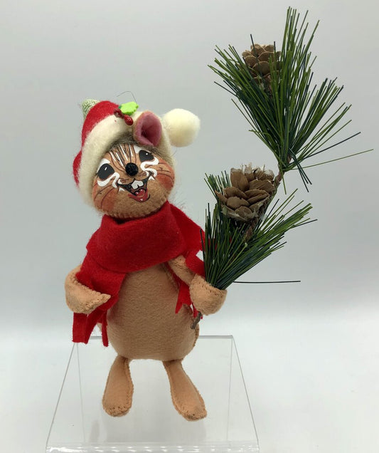 2013 AnnaLee Christmas Squirrel Doll figure /b