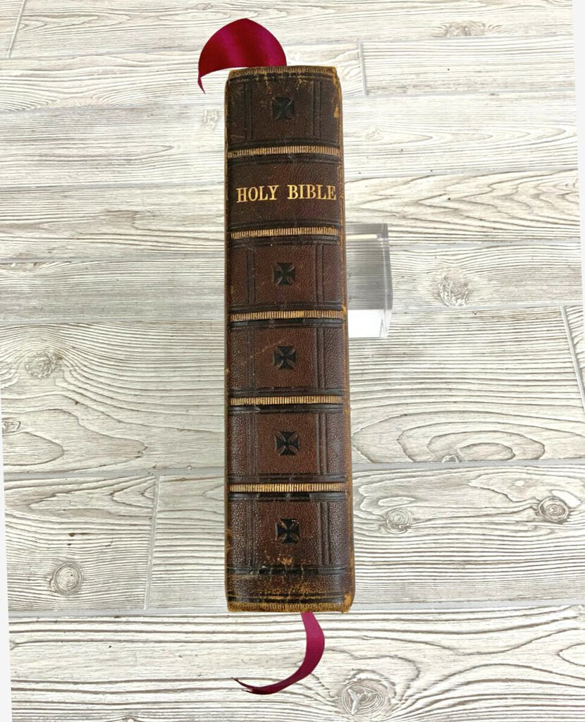 Antique J.B. Lippincott Large Dark Brown Leather Bound Illustrated Family Holy Bible.1880s /cb