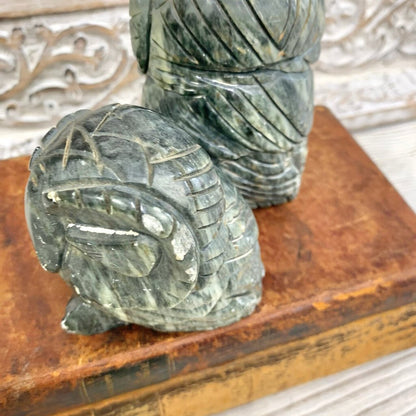 Vintage Carved Soapstone Pair of Owls Figurine /cb