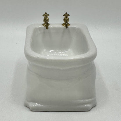 Vintage 1982 Shackman & Co MAJESTIC LION 3 Piece Dollhouse Miniature Porcelain Bathroom Set /cb